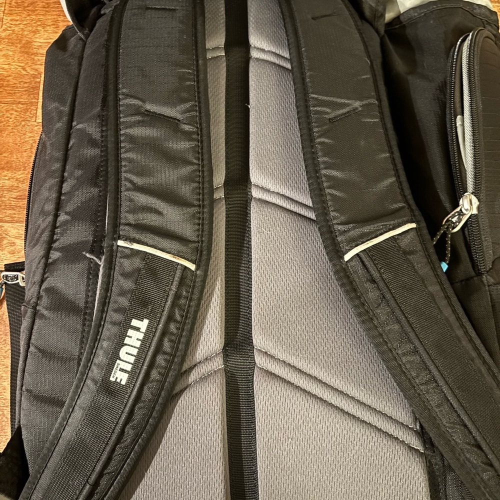 Thule backpack - Picture 5 of 5